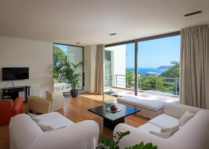 Ixian Hilltop Vila
