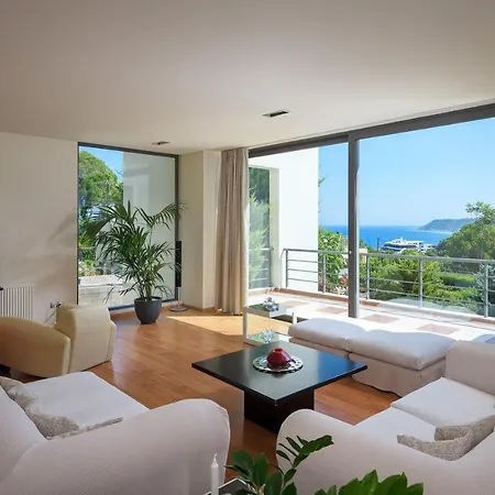 Ixian Hilltop Villa