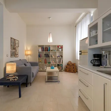 וילה Ixian Hilltop יאליסוס