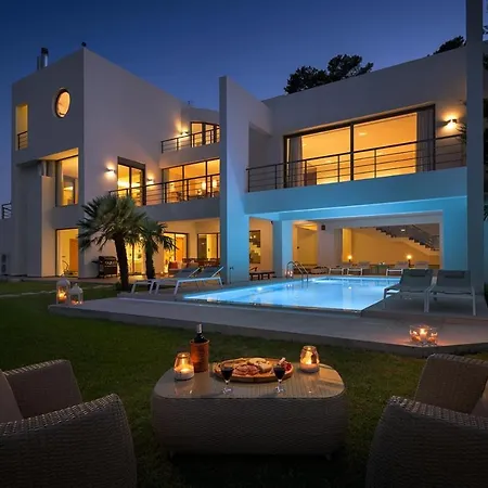 Villa Ixian Hilltop *